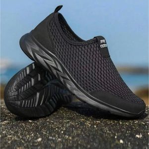 Men’s Water/Outdoor /Sporty Fabric Running Shoes *NEW*